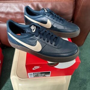 Nike Men's Killshot 2 Dark Blue and Cream Sneakers M 6.5 W 8.0